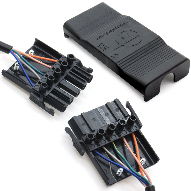 Tesla 3 Or 5-Way Wiring
Connector With Strain Relief